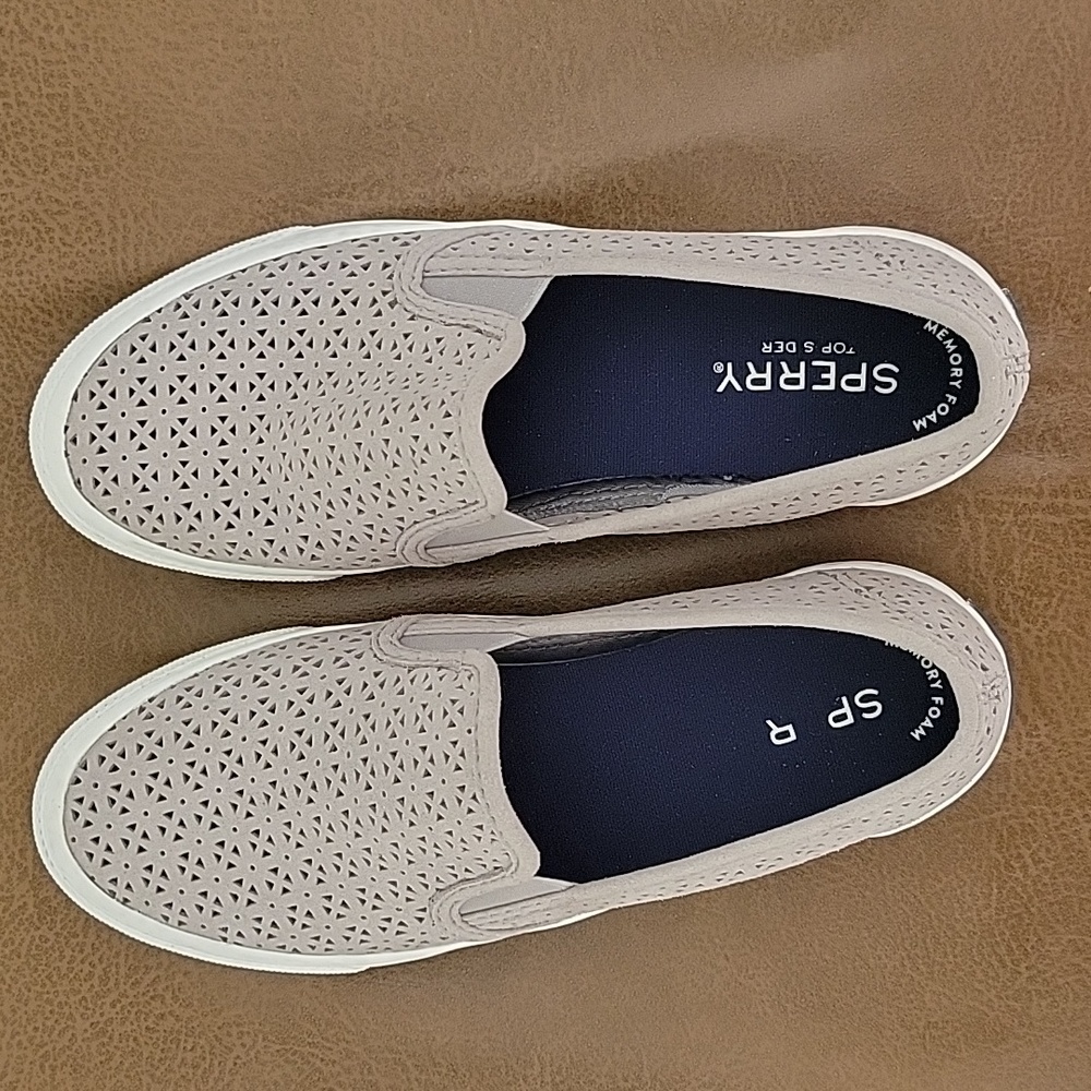 Sperry slipons